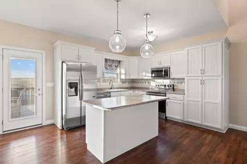 Kitchen - 210 Trillium Lp, Richmond, KY 40475 photo 1 of 4