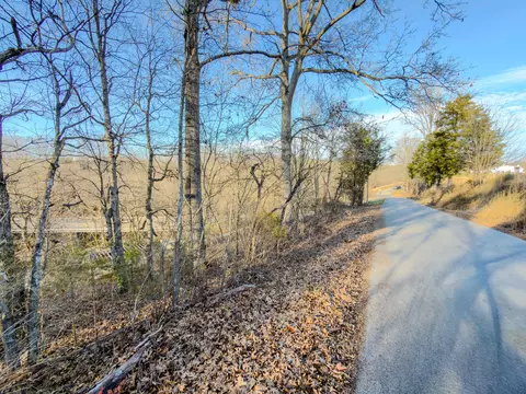 1440 Jones Knob Rd, Somerset, KY 42501