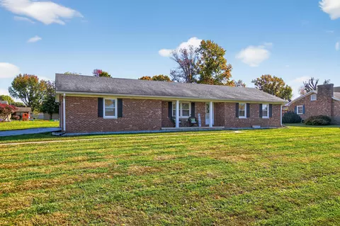 1018 Riverside Dr, Harrodsburg, KY 40330