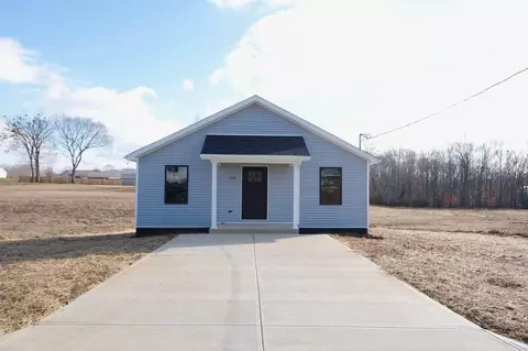 Exterior - 170 Salyer St, Eubank, KY 42567 photo 2 of 5