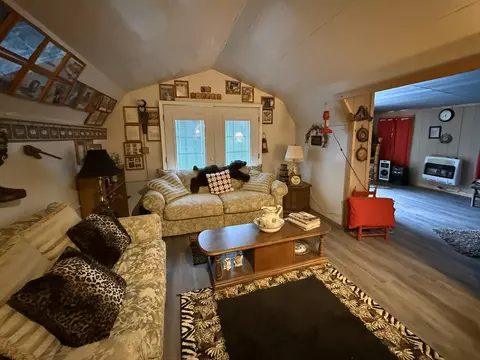 Living - 73 Tyner Loop, Tyner, KY 40486 photo 6 of 6