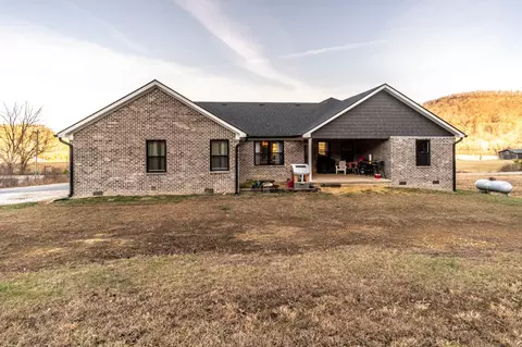Exterior - 750 Red Lick Rd, Berea, KY 40403 photo 15 of 26