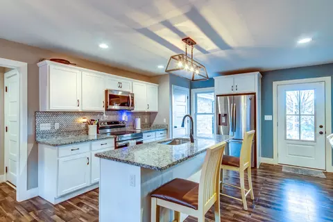 Kitchen - 750 Red Lick Rd, Berea, KY 40403 photo 4 of 5