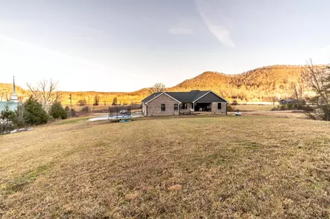 Exterior - 750 Red Lick Rd, Berea, KY 40403 photo 7 of 26