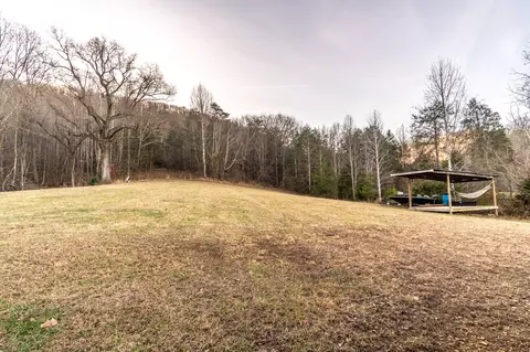 Exterior - 750 Red Lick Rd, Berea, KY 40403 photo 10 of 26