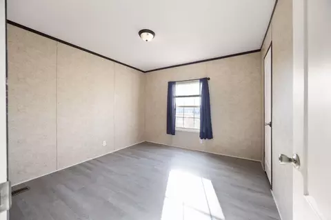 Bedroom - 2218 Floyd Switch Rd, Eubank, KY 42567 photo 1 of 11