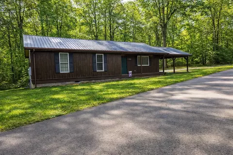 166 Stellar Night Dr, Morehead, KY 40351