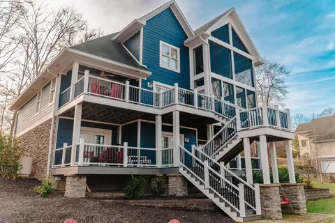 464 Lakeview Dr, Jamestown, KY 42629