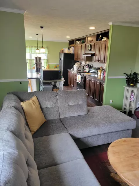 Kitchen - 12475 Us-421, Tyner, KY 40486 photo 3 of 4