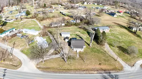 View/Area - 391 Pine Valley Ln, Flat Lick, KY 40935 photo 6 of 7