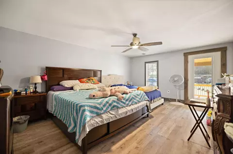 Bedroom - 1047 Evergreen Rd, Flat Lick, KY 40935 photo 1 of 10