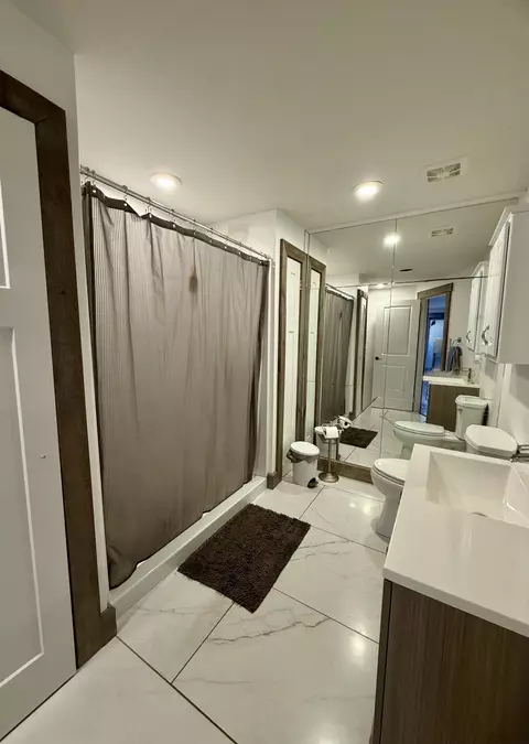 Bath - 1047 Evergreen Rd, Flat Lick, KY 40935 photo 6 of 11
