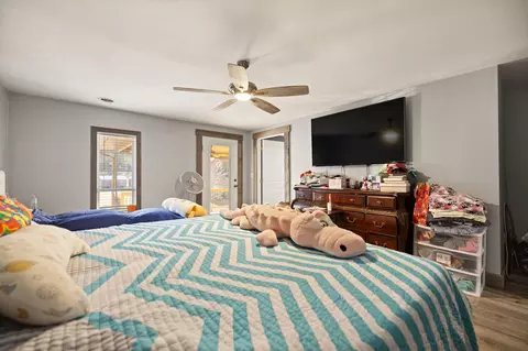 Bedroom - 1047 Evergreen Rd, Flat Lick, KY 40935 photo 3 of 10