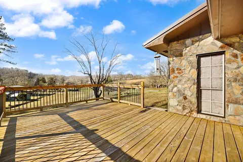 Exterior - 1047 Evergreen Rd, Flat Lick, KY 40935 photo 10 of 14