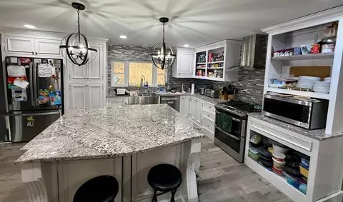 Kitchen - 1047 Evergreen Rd, Flat Lick, KY 40935 photo 1 of 2