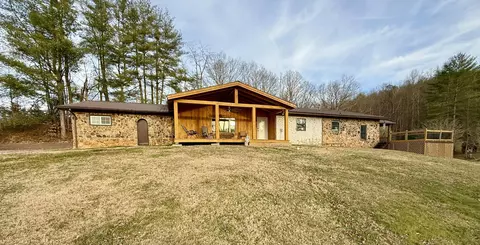 1047 Evergreen Rd, Flat Lick, KY 40935