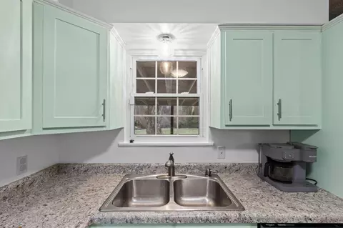 Kitchen - 102 Madison St, Berea, KY 40403 photo 2 of 3