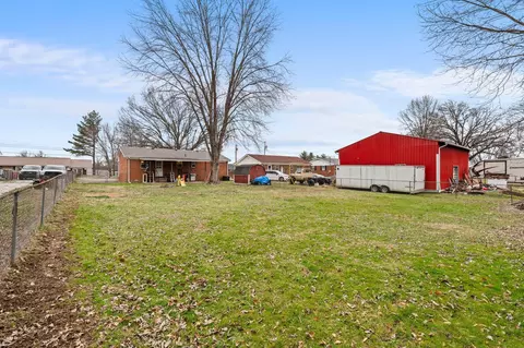 Exterior - 102 Madison St, Berea, KY 40403 photo 6 of 6