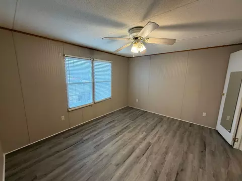 Bedroom - 334 Timberland Cir, Corbin, KY 40701 photo 1 of 3