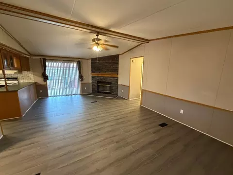 Living - 334 Timberland Cir, Corbin, KY 40701 photo 1 of 1