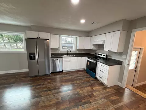 Kitchen - 811 Hancock Ave, Corbin, KY 40701 photo 1 of 3