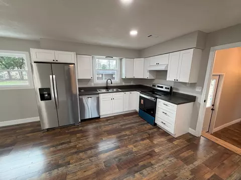 Kitchen - 811 Hancock Ave, Corbin, KY 40701 photo 3 of 3