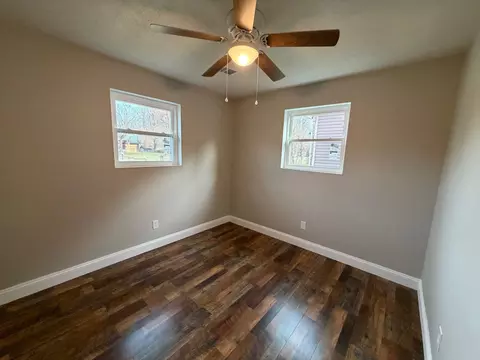 Bedroom - 811 Hancock Ave, Corbin, KY 40701 photo 3 of 3