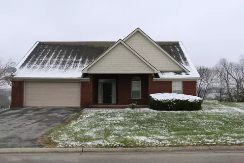 112 Fox Run Trl, Mount Sterling, KY 40353