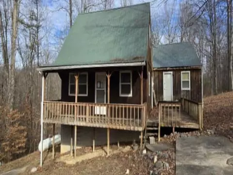 215 Bentley Cir, Wellington, KY 40387