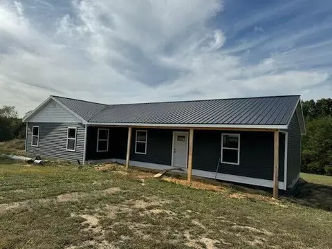 541 Rosemont Rd, Irvine, KY 40336