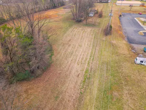 77 Barnett Rd, Russell Springs, KY 42642