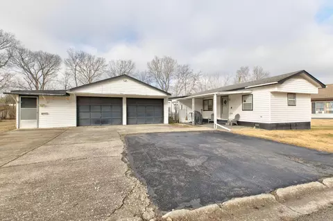 400 Wexford Dr, Winchester, KY 40391