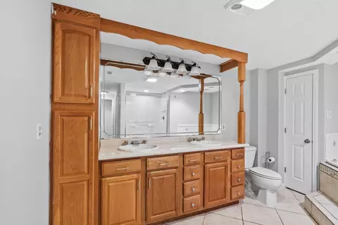 Bath - 103 Harborside Ct, Georgetown, KY 40324 photo 5 of 10