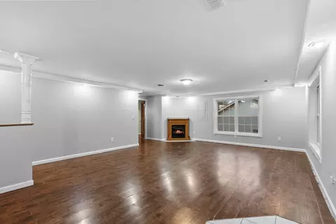 Living - 103 Harborside Ct, Georgetown, KY 40324 photo 5 of 8