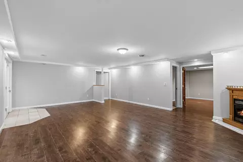 Living - 103 Harborside Ct, Georgetown, KY 40324 photo 6 of 8