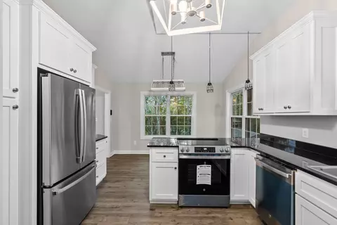Kitchen - 103 Harborside Ct, Georgetown, KY 40324 photo 5 of 6
