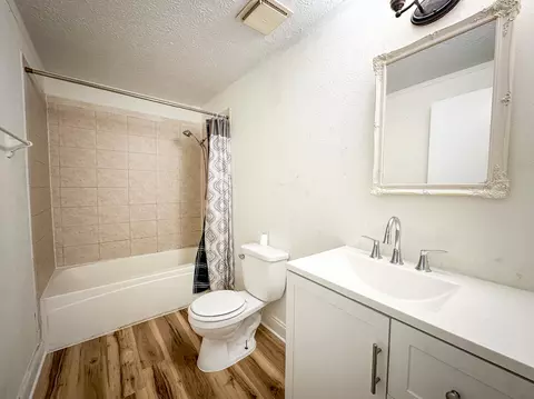 Bath - 319 16th St, Corbin, KY 40701 photo 3 of 3