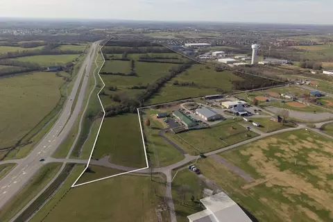 2012 Sulphur Well Pike, Nicholasville, KY 40356