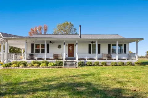 1450 Clintonville Rd, Paris, KY 40361