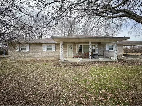 111 Leslie Dr, Berea, KY 40403