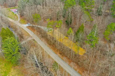 740 Pond Lick Rd, Annville, KY 40402