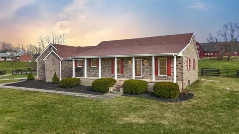 1700 Cabin Creek Rd, Winchester, KY 40391