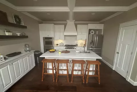 Kitchen - 161 Collier Ave, Jackson, KY 41339 photo 1 of 4