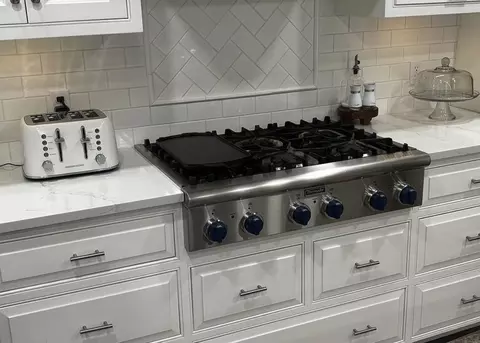 Kitchen - 161 Collier Ave, Jackson, KY 41339 photo 3 of 4