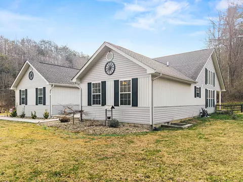 Exterior - 2581 Corder Flats Rd, Strunk, KY 42649 photo 3 of 16