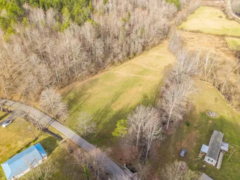View/Area - 2581 Corder Flats Rd, Strunk, KY 42649 photo 6 of 10