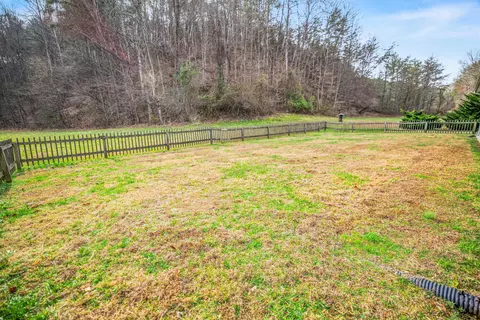 Exterior - 2581 Corder Flats Rd, Strunk, KY 42649 photo 9 of 16