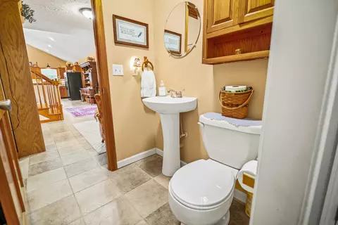 Entry Way - 2581 Corder Flats Rd, Strunk, KY 42649 photo 2 of 4