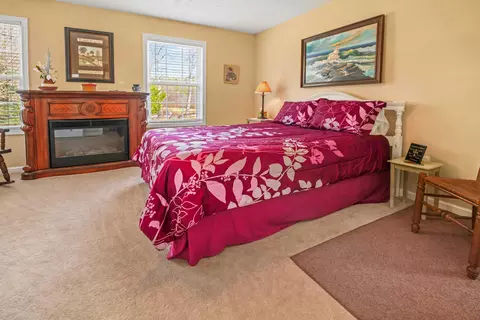 Bedroom - 2581 Corder Flats Rd, Strunk, KY 42649 photo 4 of 7
