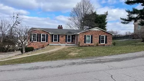 209 Eastover Dr, Frankfort, KY 40601